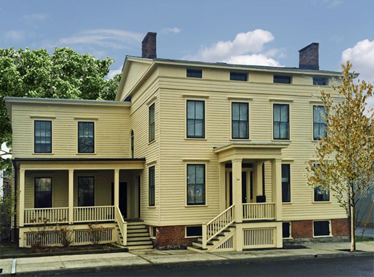 Inn At 34 Hudson Exterior photo